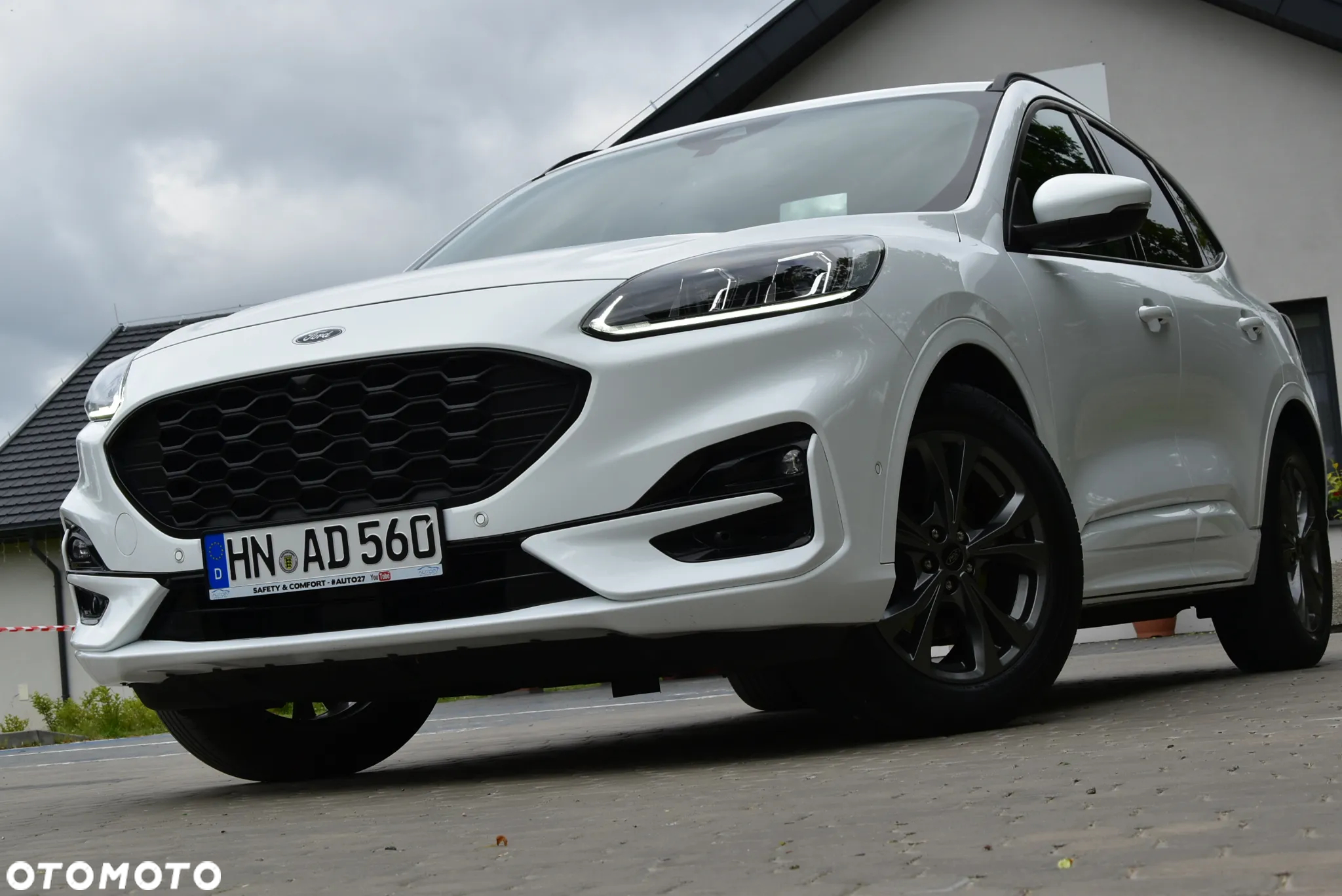 Ford Kuga 2.0 EcoBlue Hybrid ST-LINE X - 39