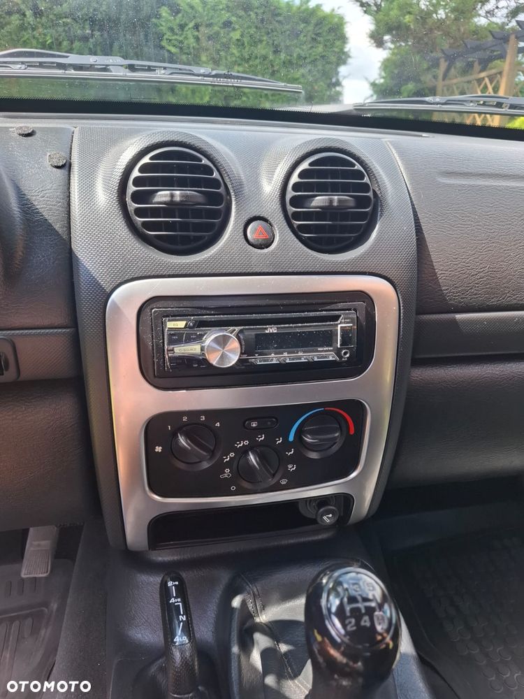 Jeep Cherokee 2.4 Sport - 18