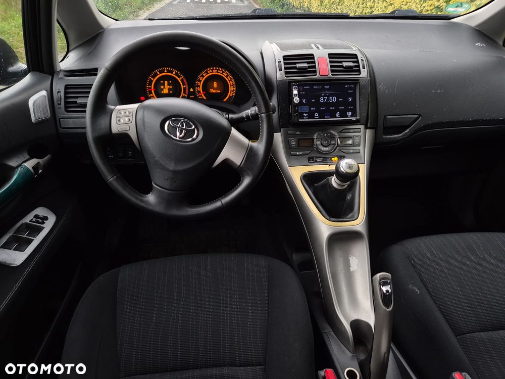 Toyota Auris 1.33 VVT-i Entry - 10