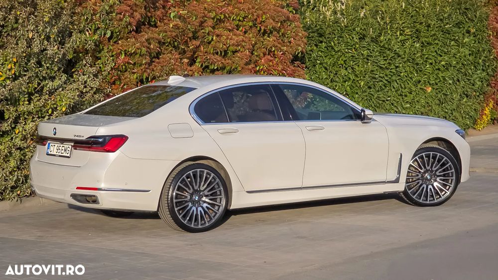 BMW Seria 7 745e - 11