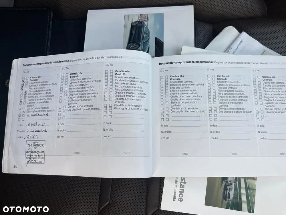 Porsche Panamera 4S Executive - 37