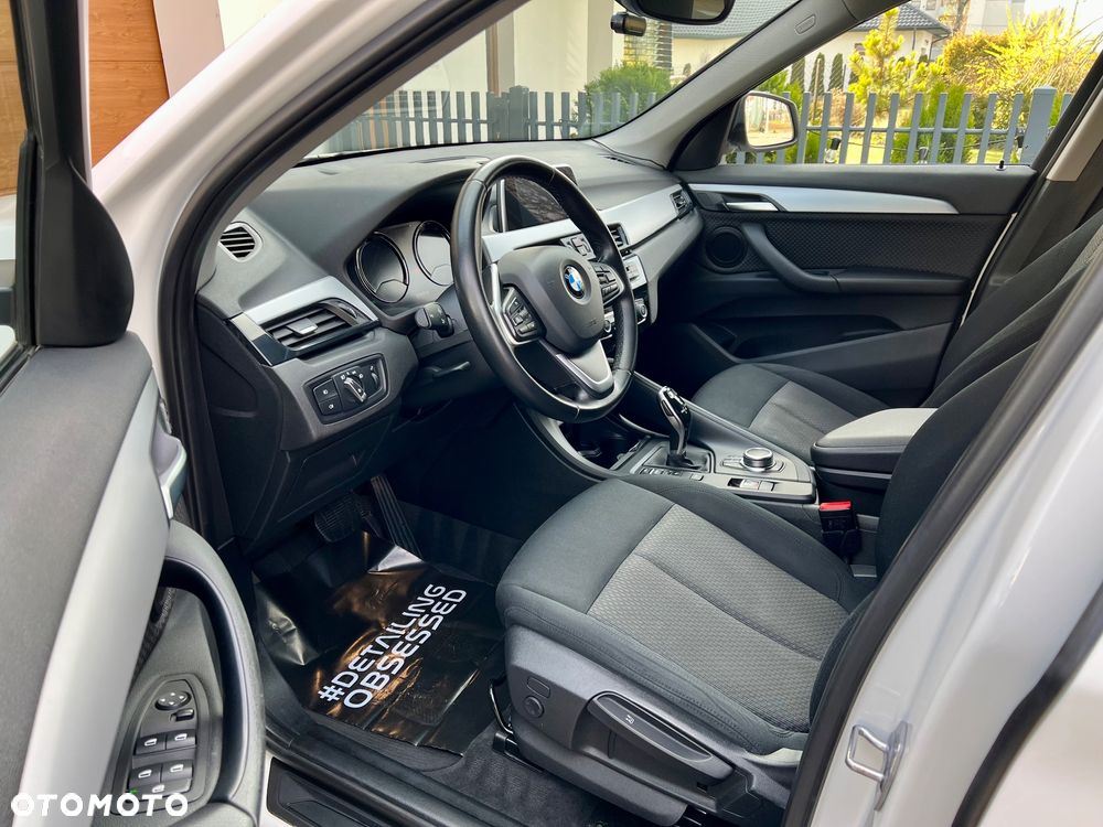 BMW X1 xDrive18d - 10