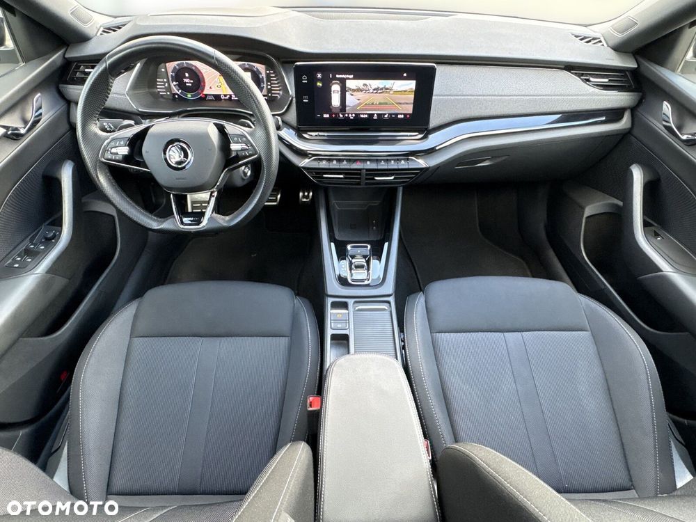 Skoda Octavia 2.0 TDI Sportline DSG - 21