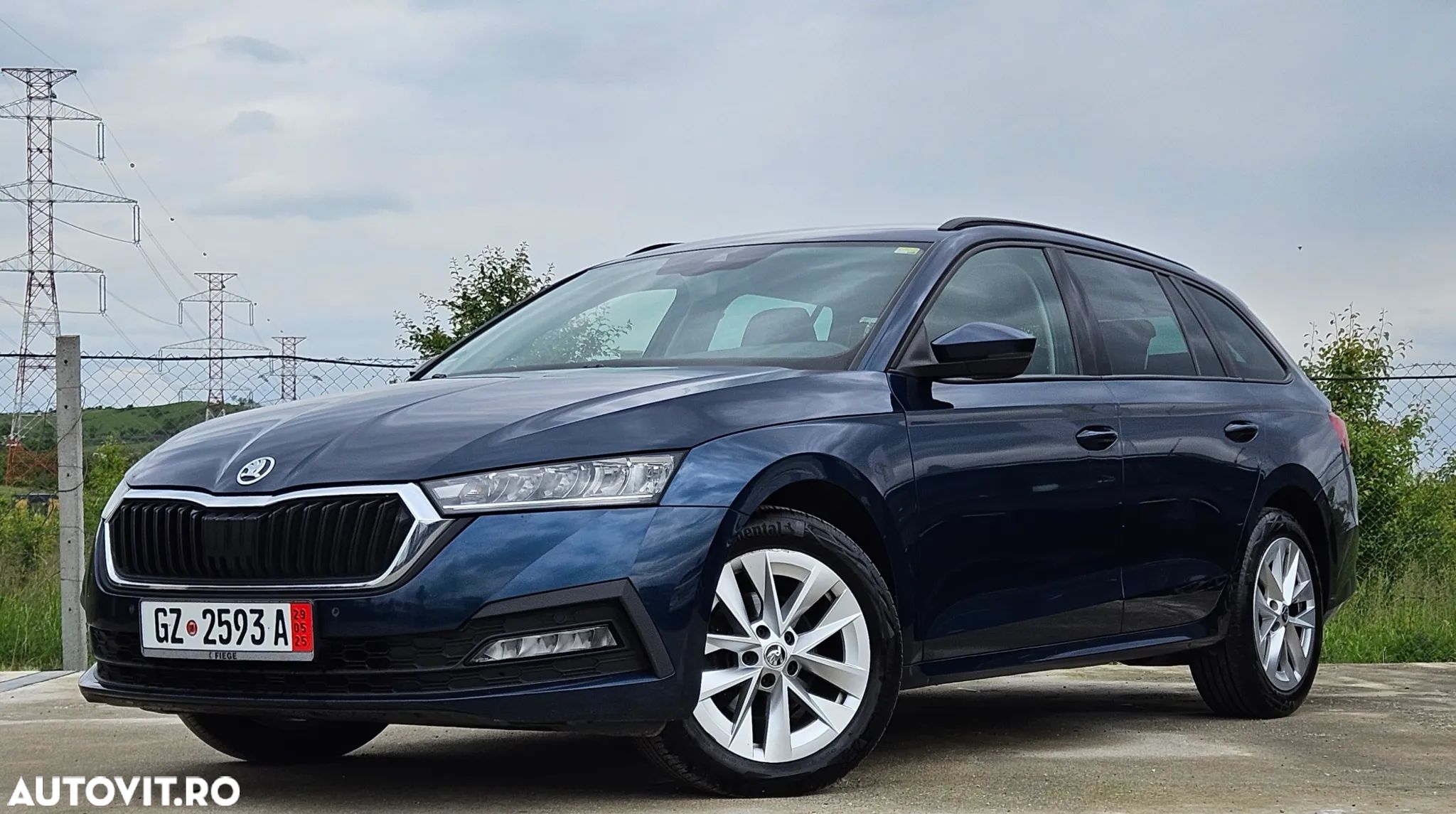 Skoda Octavia 2.0 TDI DSG First Edition - 1