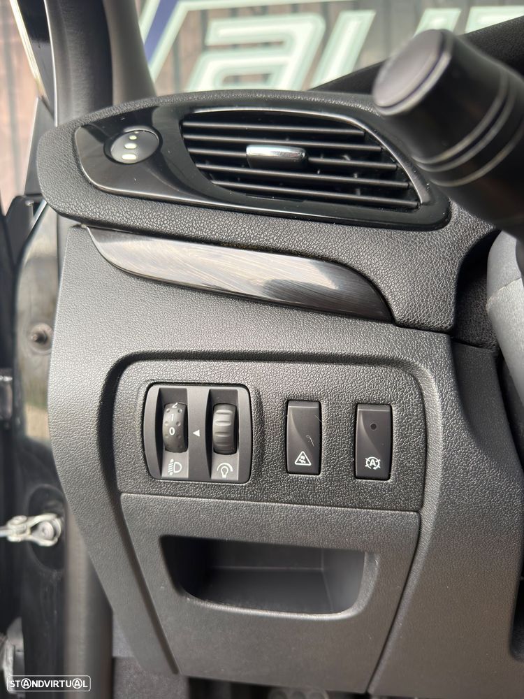 Renault Grand Scénic 1.5 dCi Bose Edition SS - 24