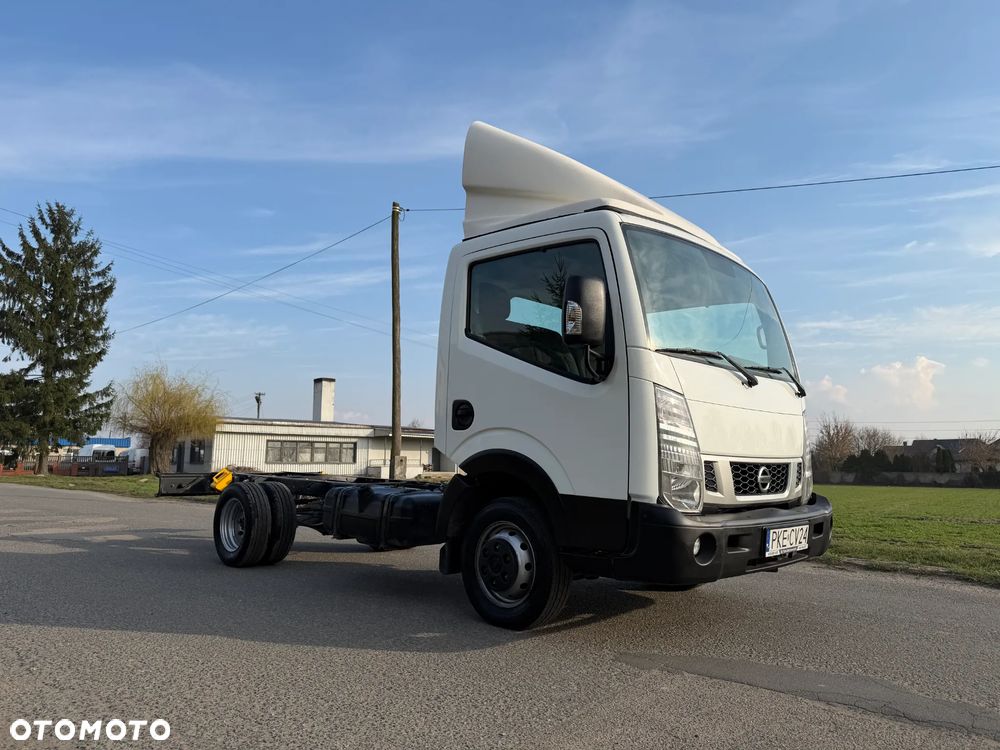 Nissan NT400 * CABSTAR * 2.5 / 125KM * Rama do zabudowy * Rozstaw osi: 3.7m * - 6