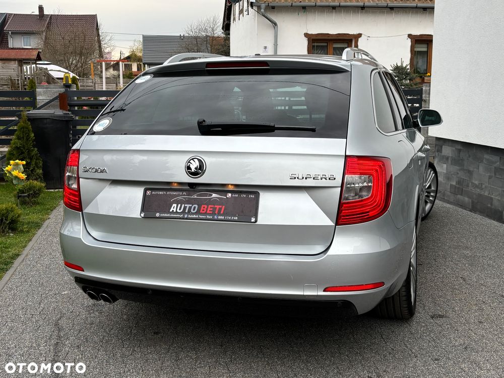 Skoda Superb 2.0 TDI Green tec DSG Elegance - 19