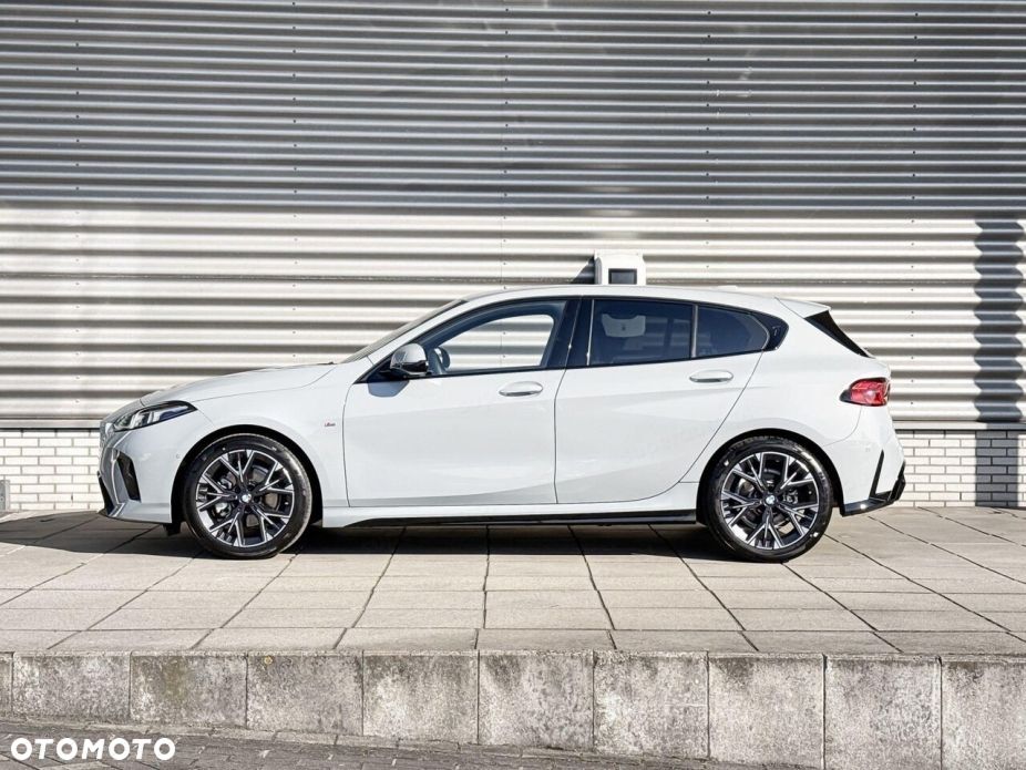 BMW Seria 1 123 mHEV xDrive - 5