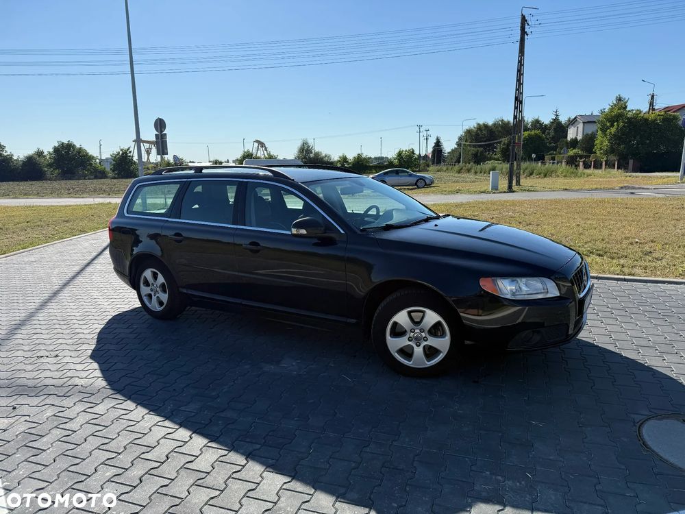Volvo V70 2.5T Summum - 2