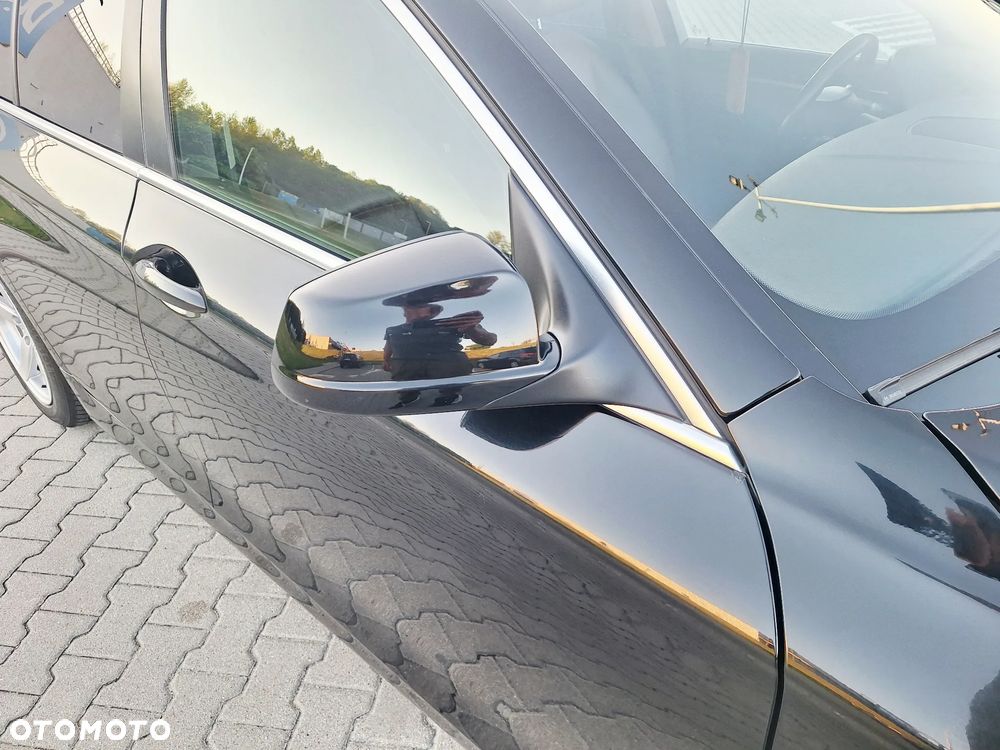 BMW Seria 5 520d - 30