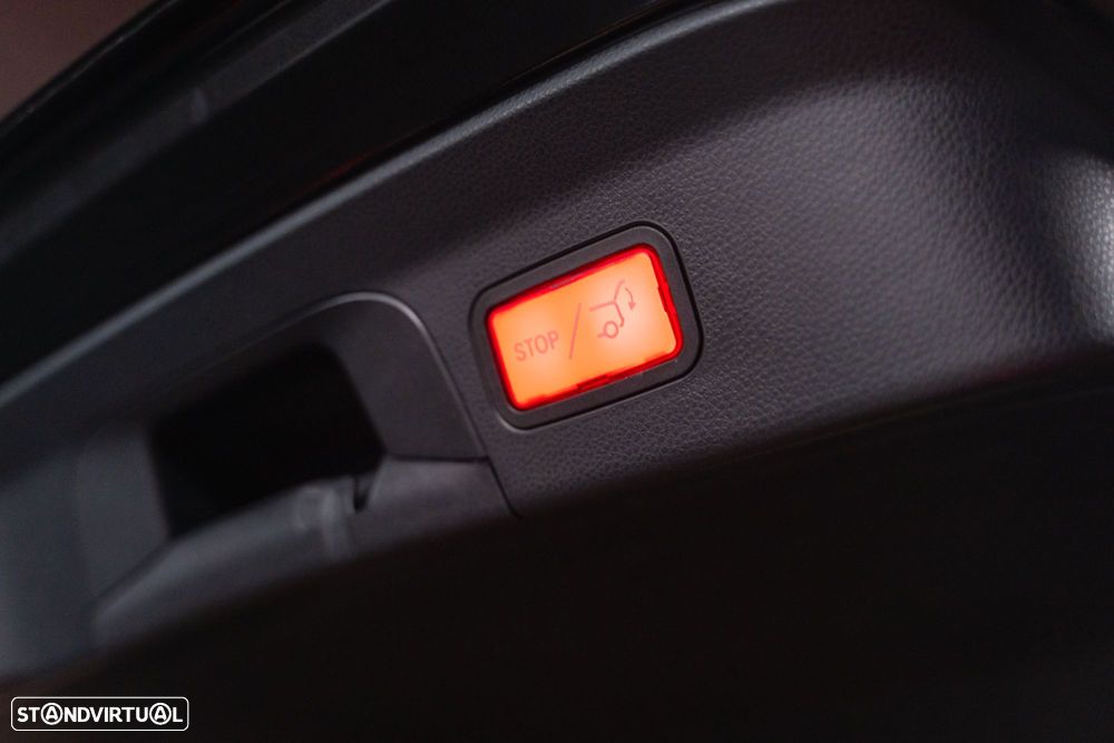 Mercedes-Benz GLC 300 de Coupé 4Matic - 25