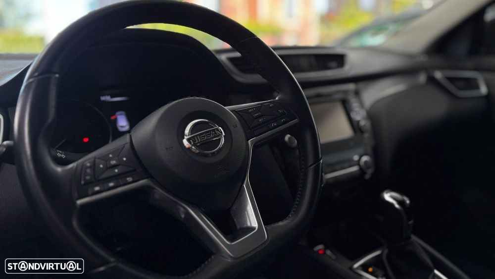Nissan Qashqai 1.2 DIG-T N-Connecta 18 Xtronic - 11