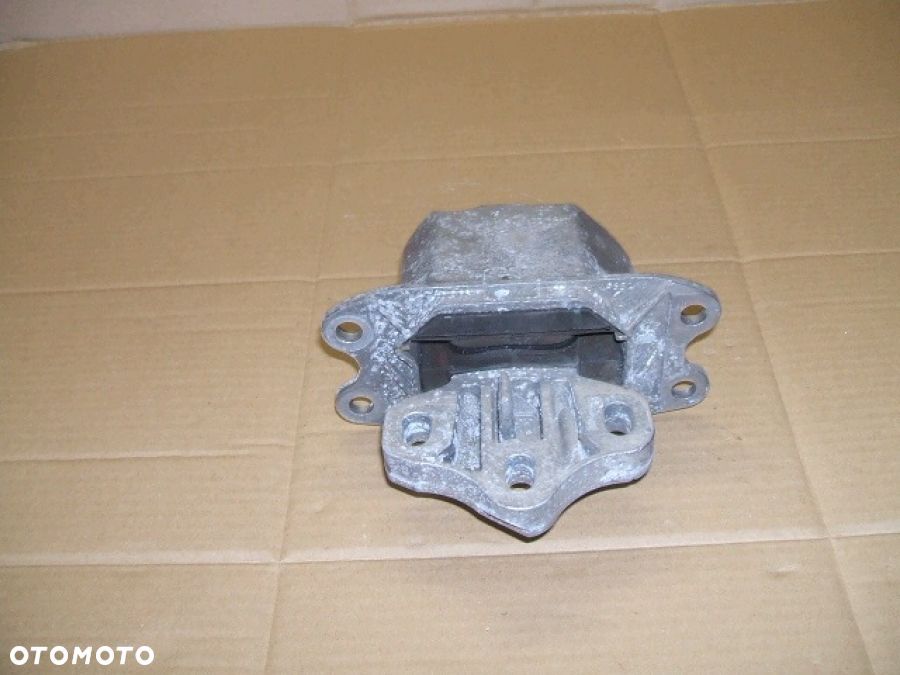 BMW F45 F46 ŁAPA PODUSZKA SILNIKA SKRZYNI BIEGÓW 6853449-04 - 2
