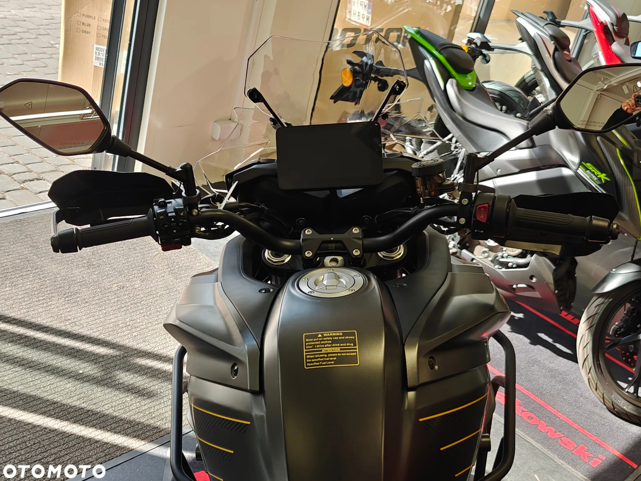 QJMOTOR 900 SX - 6