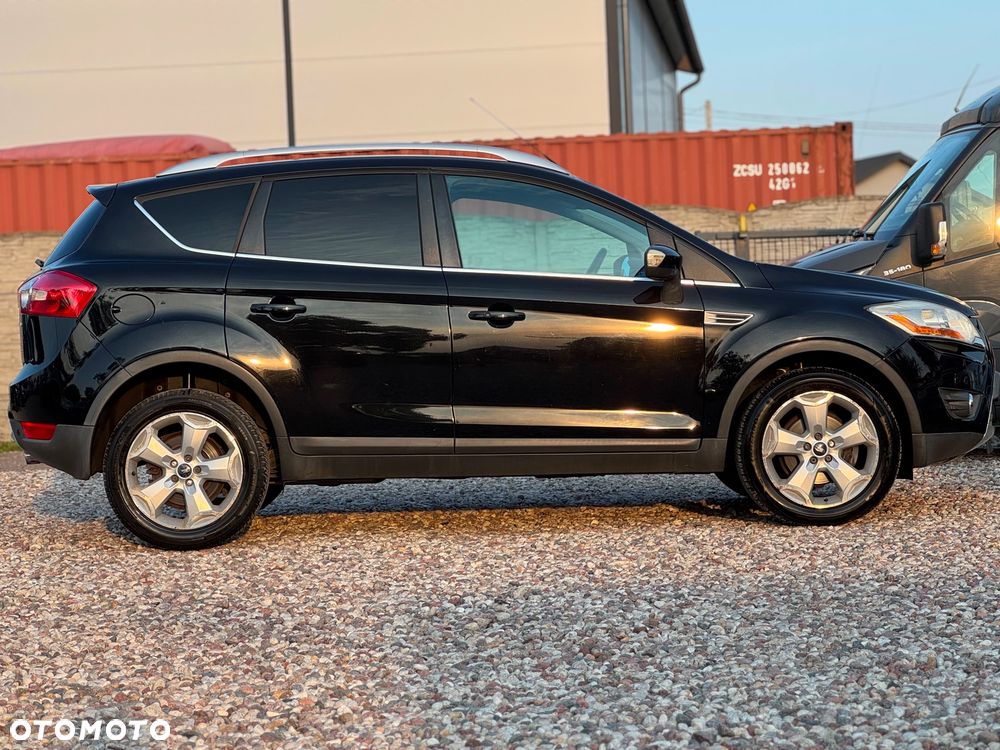 Ford Kuga 2.0 TDCi 2x4 Titanium - 19