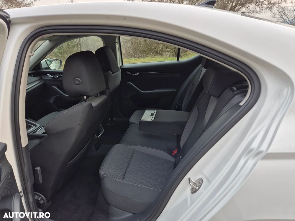 Skoda Octavia 2.0 TDI Exclusive - 16