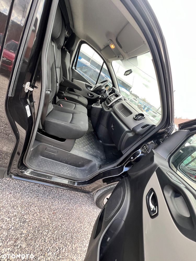 Renault Trafic - 11