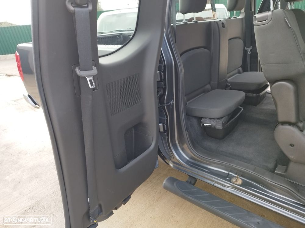 Nissan Navara 2.5 dCi CD XE P.Comfort 3.5T 4WD - 21