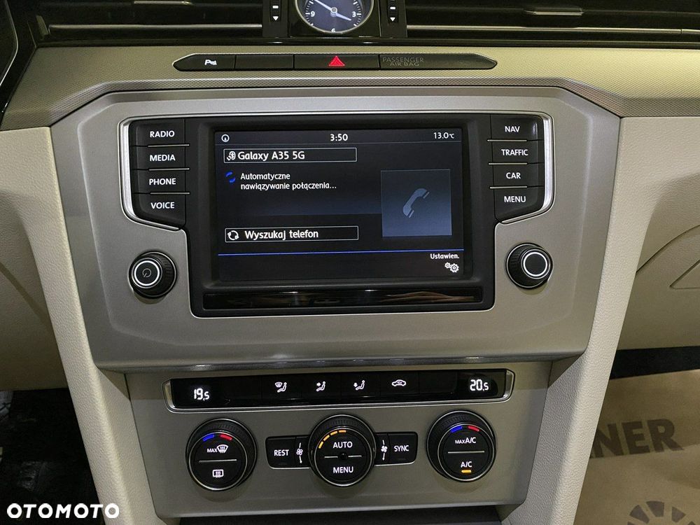 Volkswagen Passat - 23