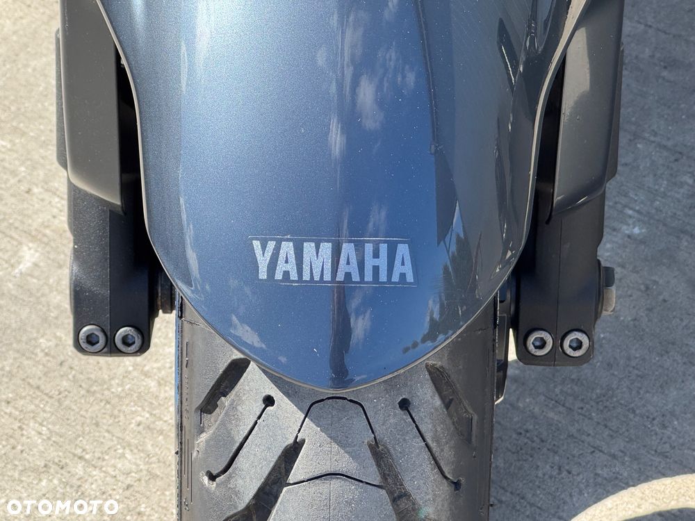 Yamaha FJR - 10