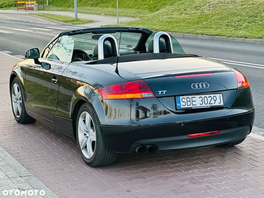 Audi TT Roadster - 2