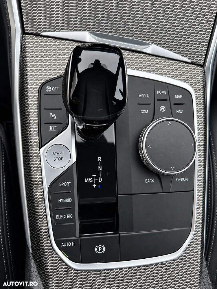 BMW Seria 3 330e AT PHEV - 15