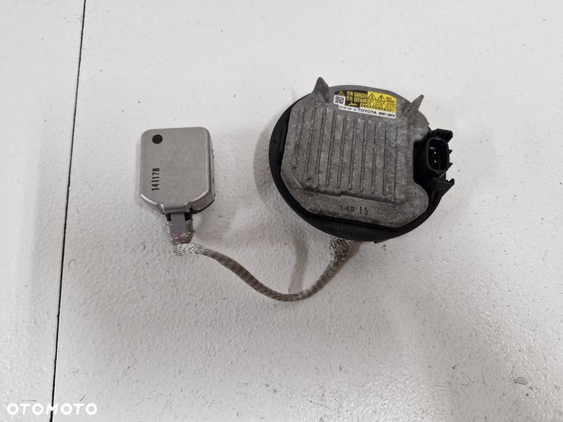 TOYOTA AVENSIS T27 LIFT T29 PRZETWORNICA LAMPY XENON KSENON 85967-02010 - 1