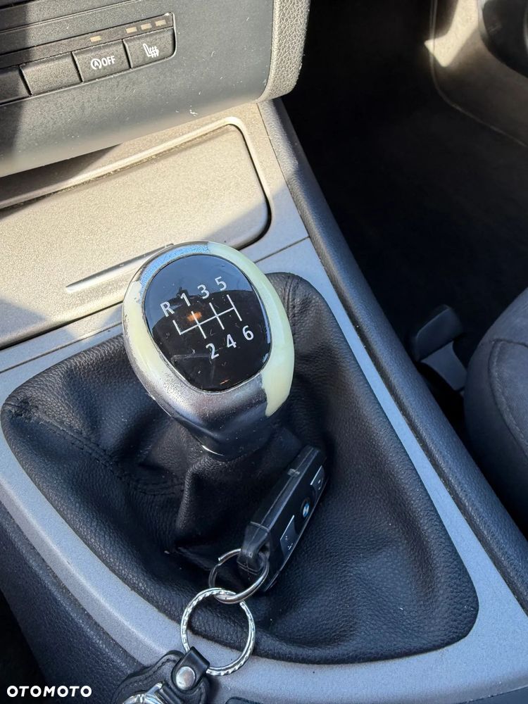 BMW Seria 1 118i - 17