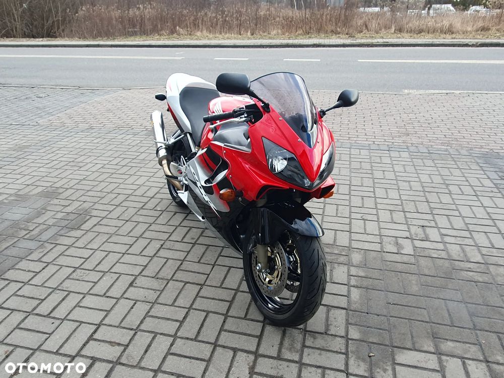 Honda CBR - 9