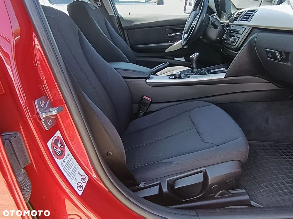 BMW Seria 3 320d - 8
