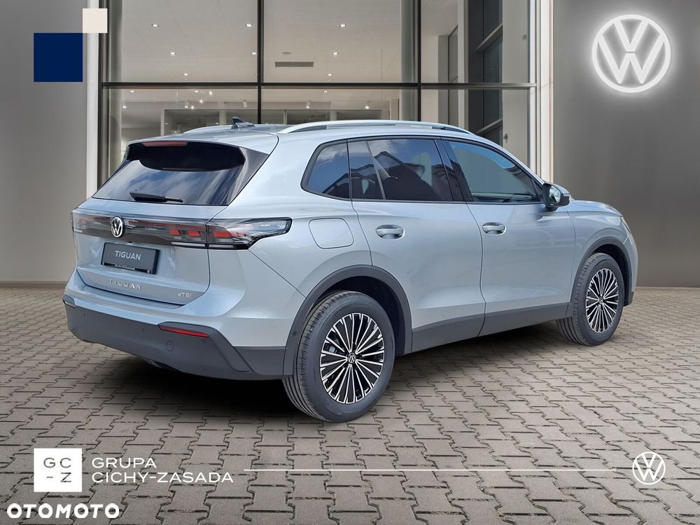 Volkswagen Tiguan - 5