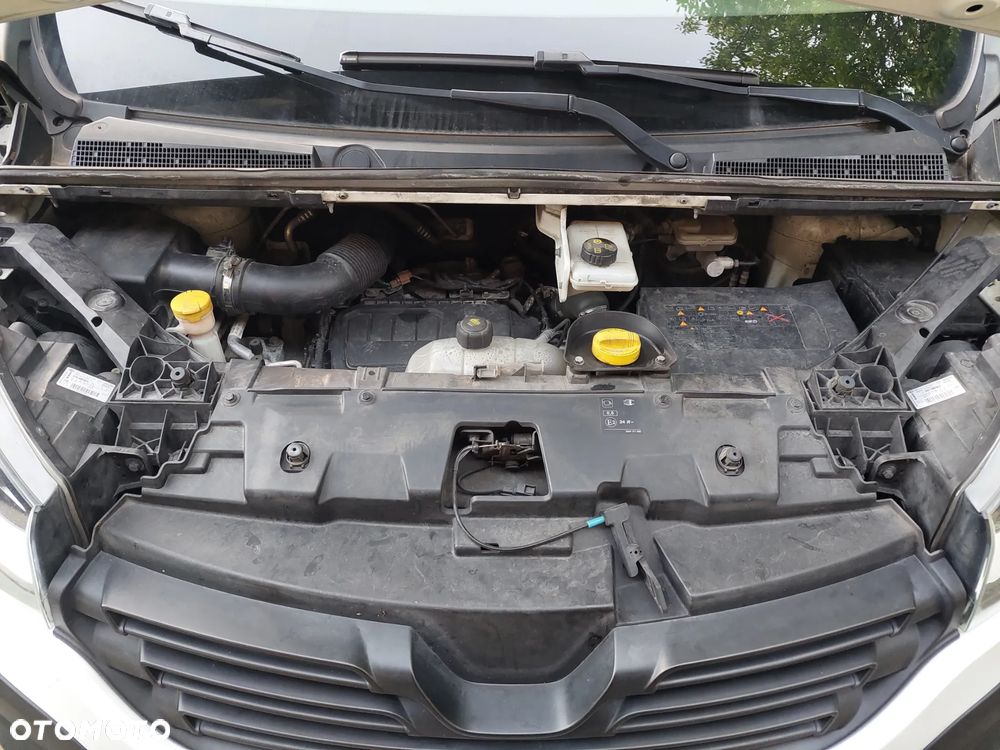 Renault Trafic - 25