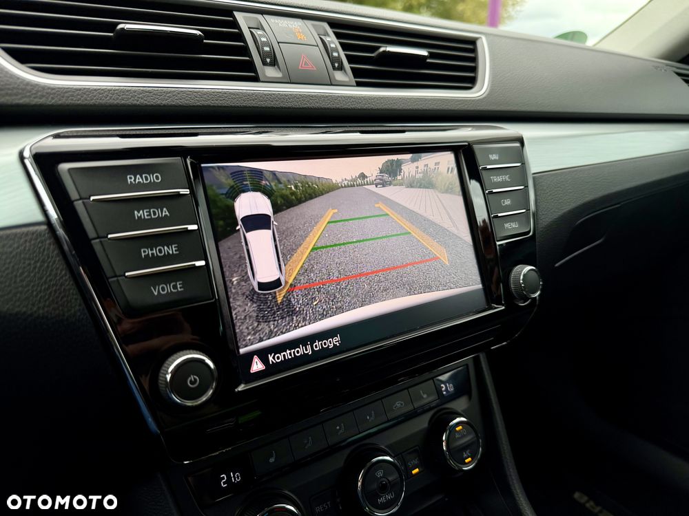 Skoda Superb 2.0 TDI Ambition - 30
