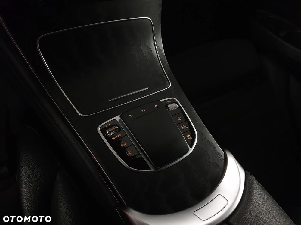Mercedes-Benz GLC 300 de 4Matic 9G-TRONIC AMG Line Plus - 31