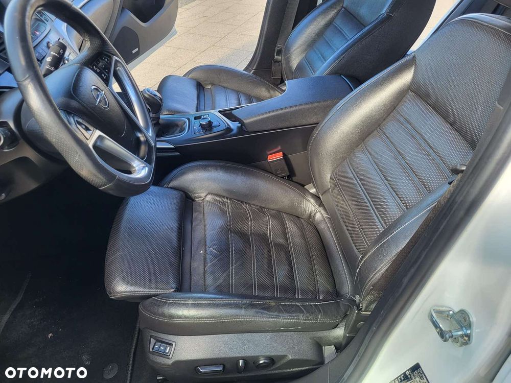 Opel Insignia 2.0 CDTI Sport 4x4 S&S - 15