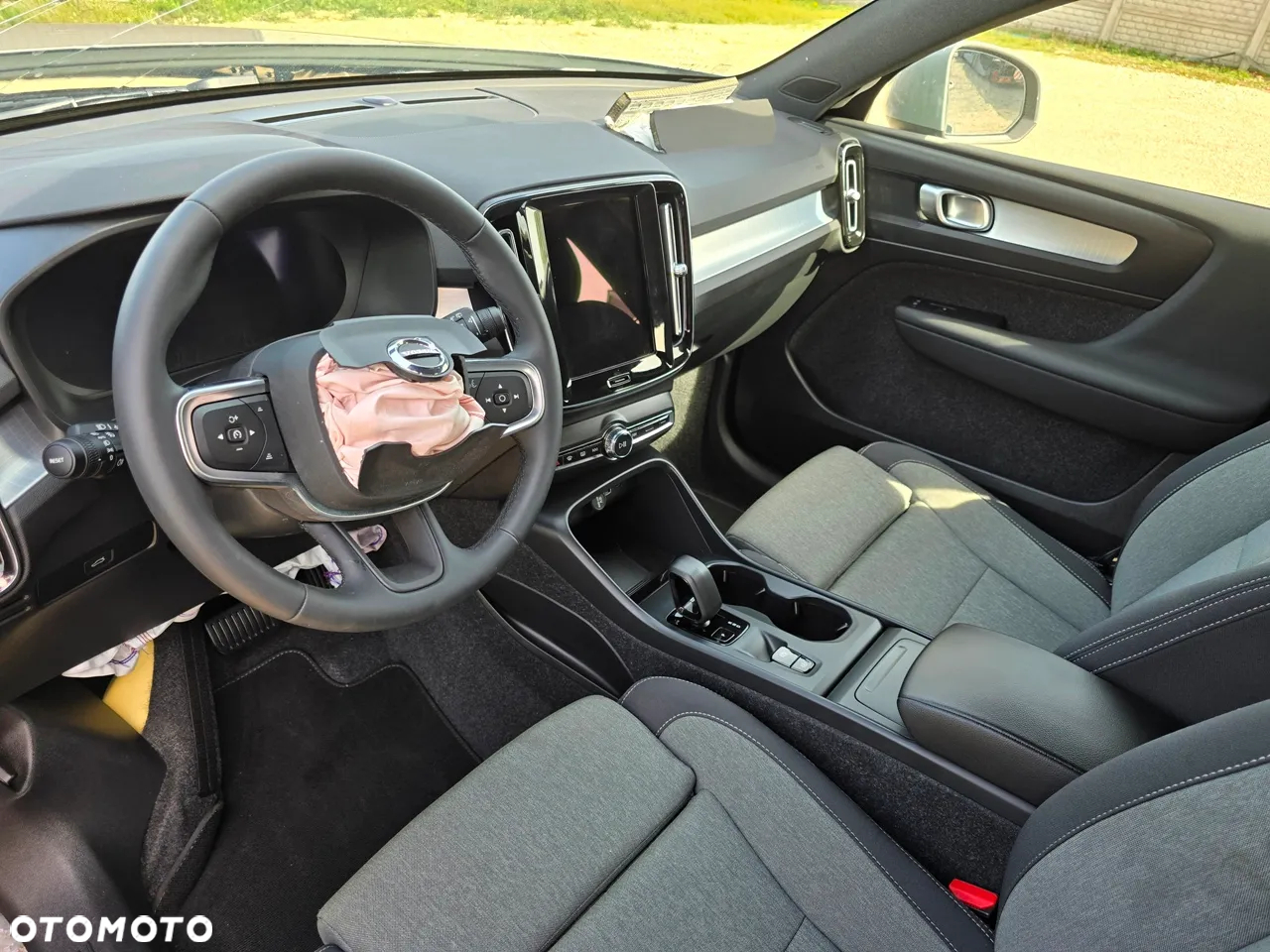 Volvo XC 40 B3 Essential - 22