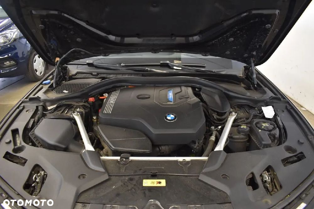 BMW Seria 5 530e M Sport sport - 9