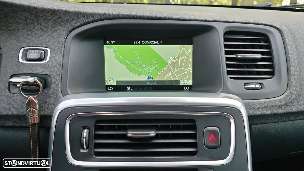 Volvo V60 2.0 D3 Summum - 44