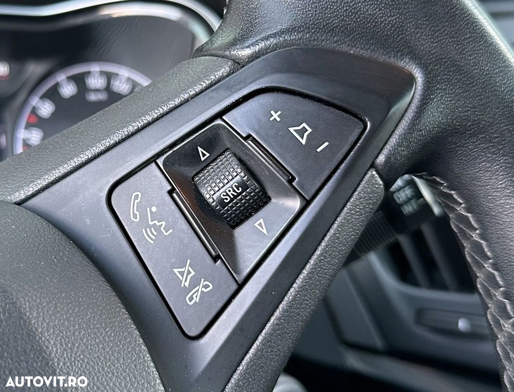 Opel Zafira - 33