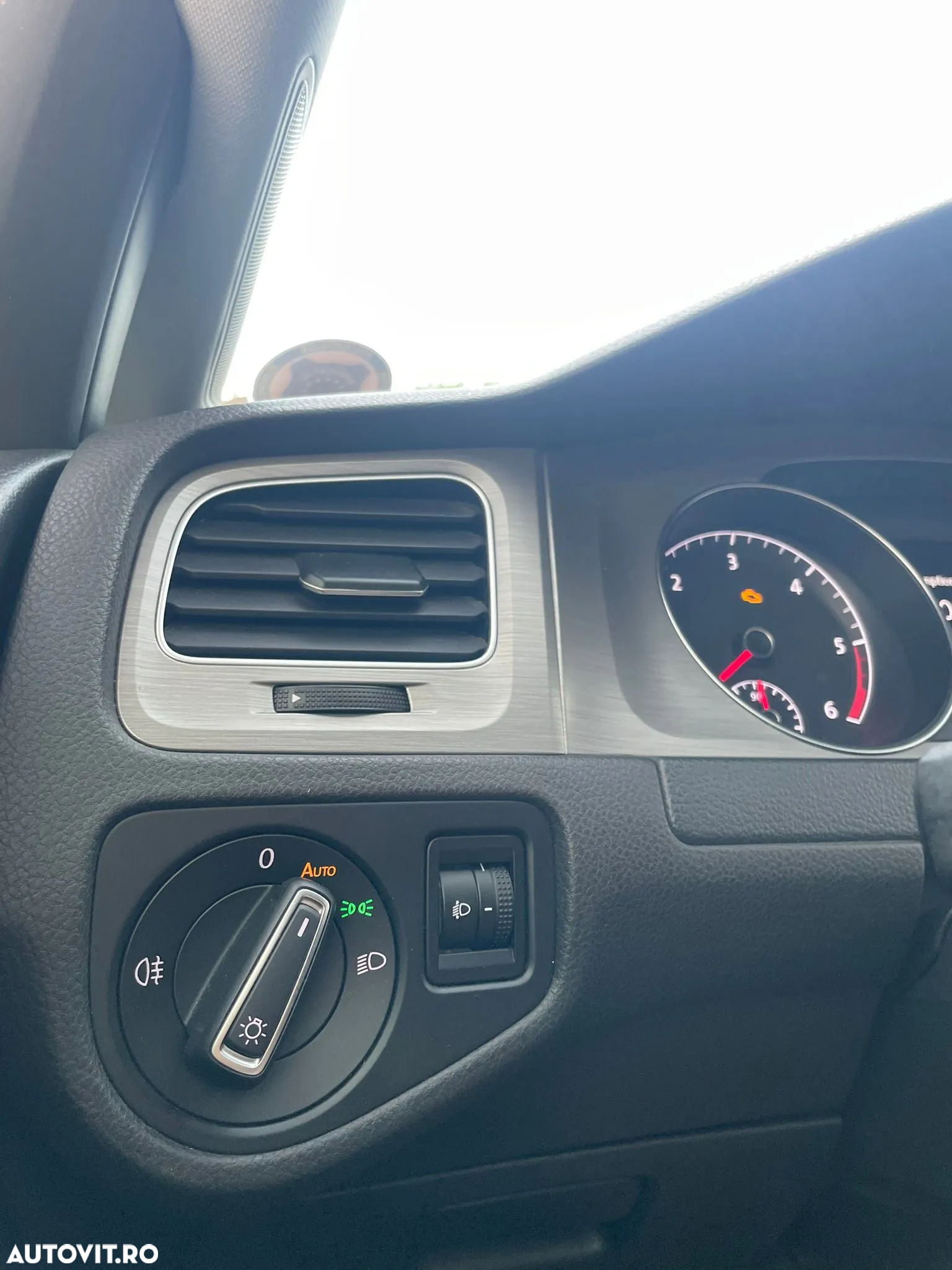 Volkswagen Golf - 20