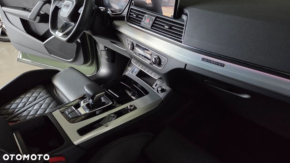 Audi Q5 Sportback - 16