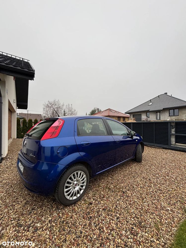 Fiat Grande Punto - 6