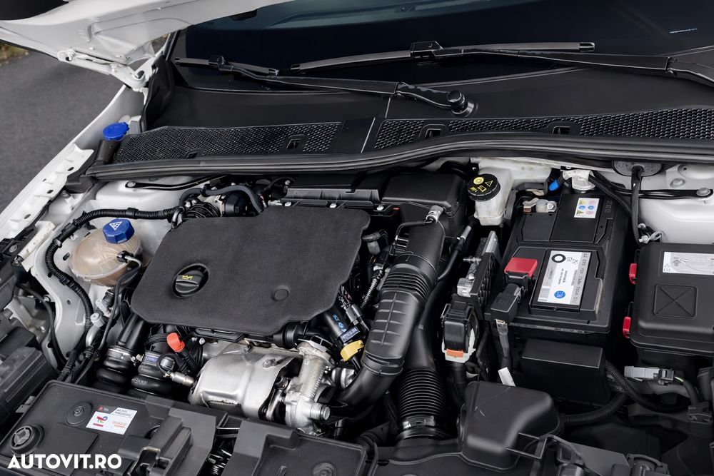 Citroën C4 BlueHDi 130 Stop&Start EAT8 FEEL PACK - 14