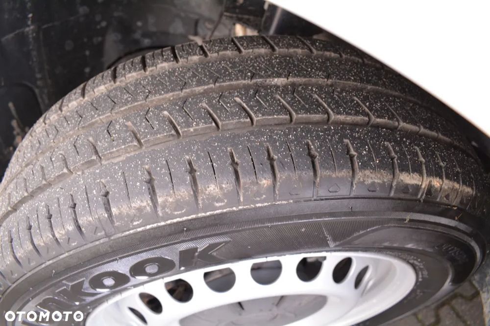 Volkswagen Transporter Kombi L1H1 - 36