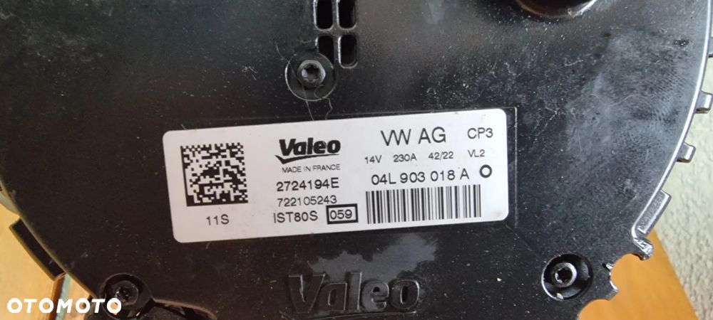 Alternator Audi A6 2,0 TDI     04L903018A - 2