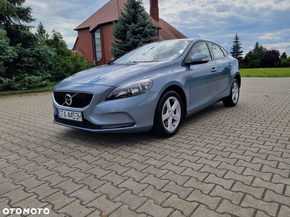 Volvo V40