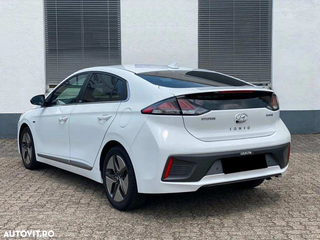 Hyundai IONIQ Hybrid 1.6 GDI Premium - 3