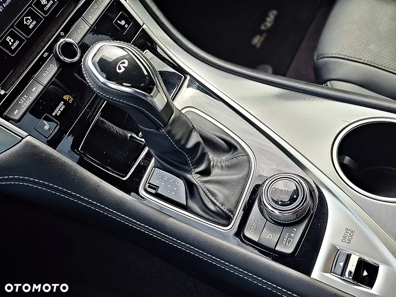 Infiniti Q60 - 37