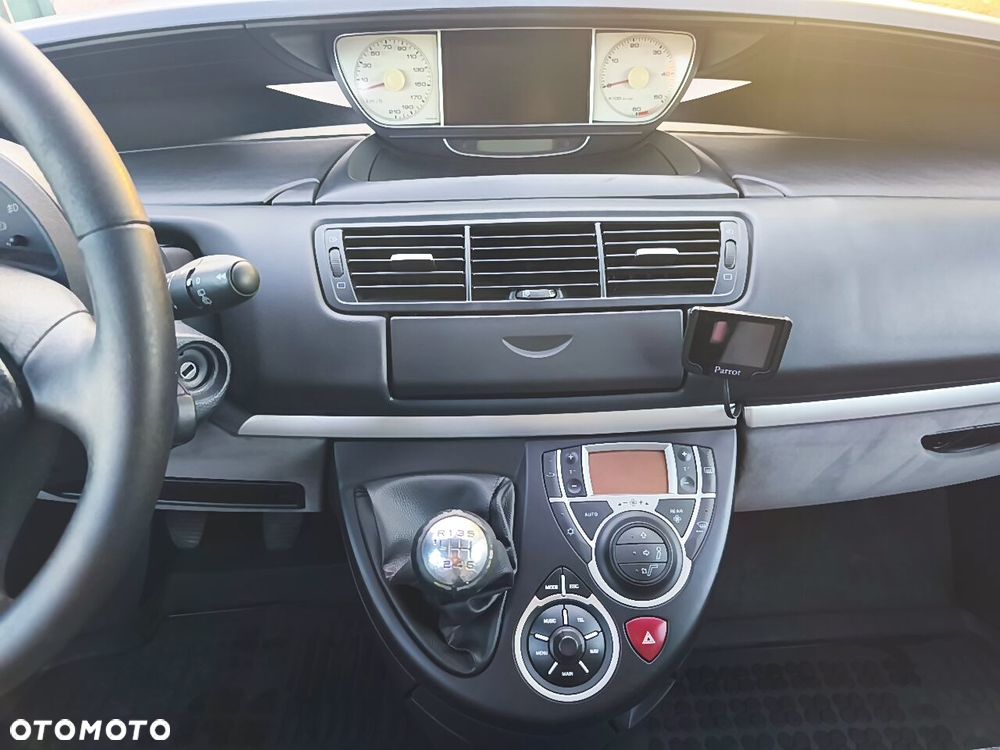 Peugeot 807 2.0 HDi Trendy - 12