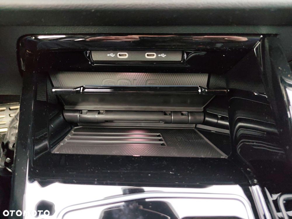 Volkswagen Golf Variant - 16